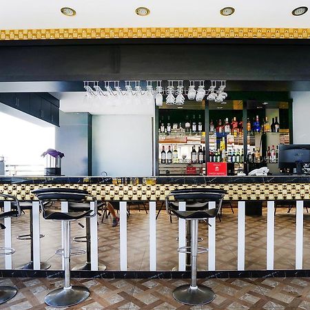 Cardinal Lucky Star Hotel Batam 외부 사진
